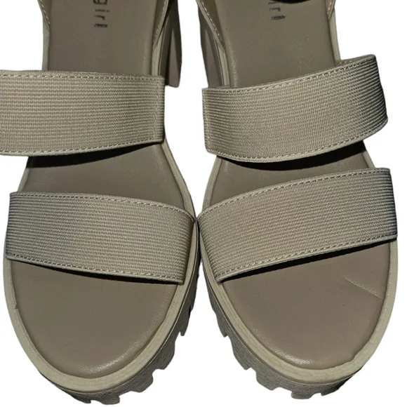 NWOT Madden Girl Platform Ankle Strap Heels - Picture 2 of 8